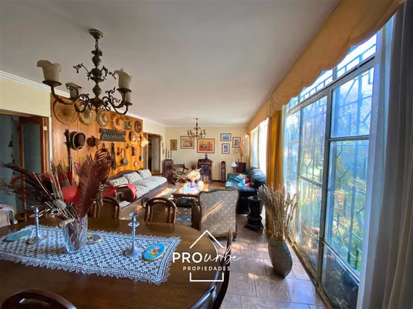 Espectacular casa en venta de 3 dorm. en La Reina
