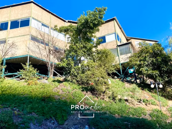 Edificio comercial en arriendo en Lo Barnechea