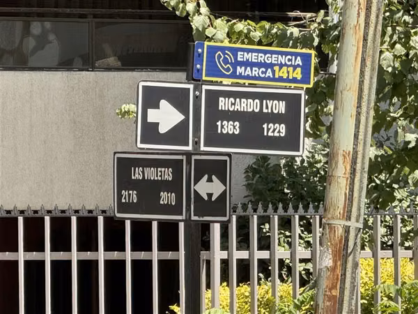 Estacionamiento en venta en Providencia R. Lyon / E Yañez