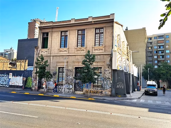 Casa en venta de 12 dorm. en Santiago