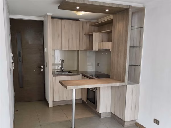 Departamento en venta de 1 dorm. Metro Plaza Chacabuco