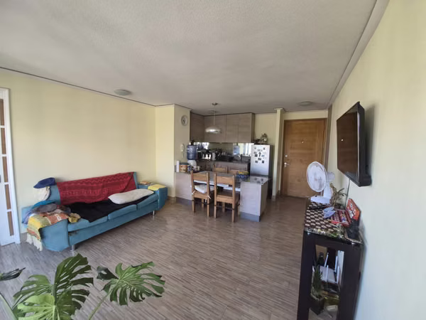 Departamento En Venta Con Vista Despejada- Sector Macul
