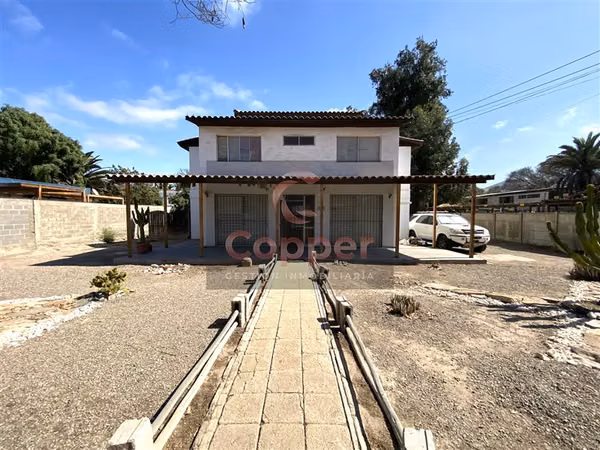 Se vende amplia casa en Copiapó, Sector Cancha Rayada