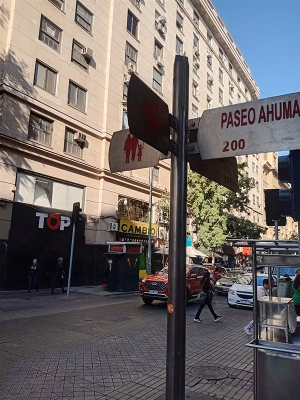 Liquidacion Gran Oficina en esquina Agustinas con Ahumada