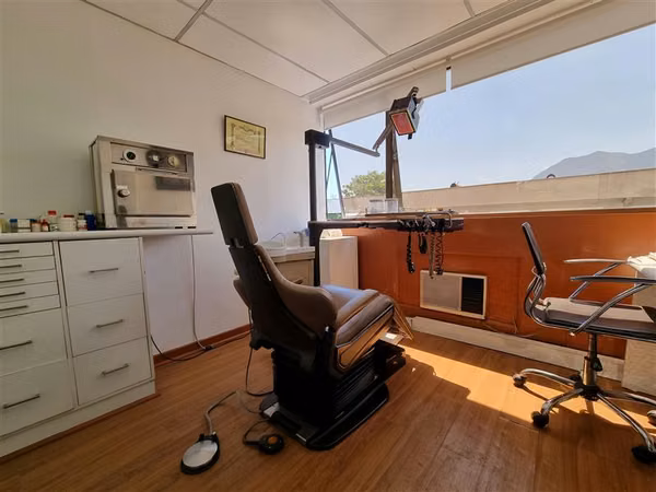 Oficina en arriendo en Vitacura