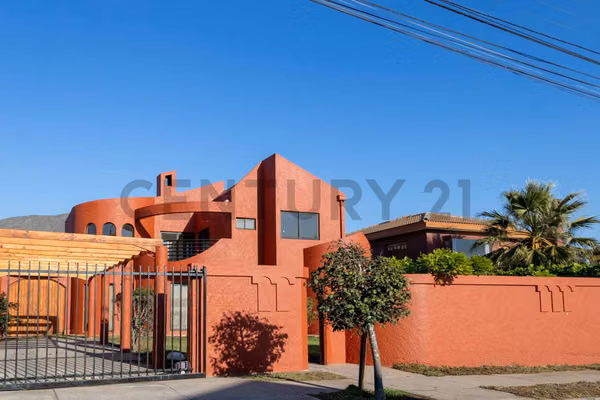 Vendo casa espaciosa en sector San Joaquín