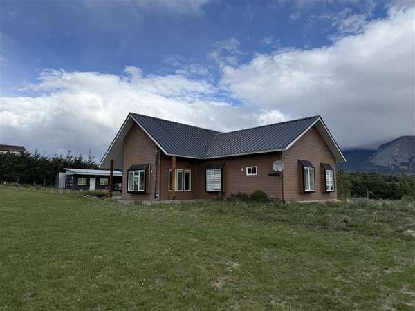 Casa en venta de 4 dorm. en Camino Reserva Coihaique