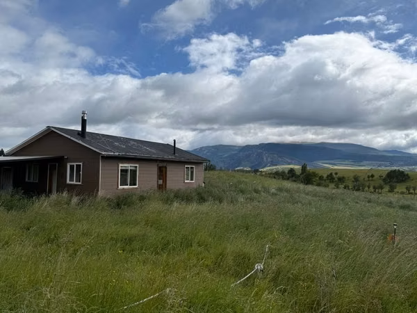 Casa en venta de 3 dorm. en Valle Simpson