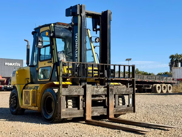 2013 Grúa Horquilla Hyundai para 7 Ton - Sólo 2.390 Hrs