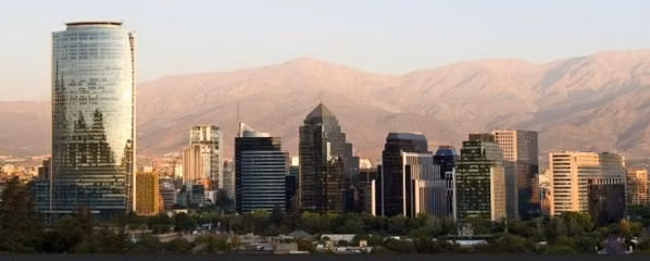 Arriendo OFICINA en Edificio Titanium en Las Condes