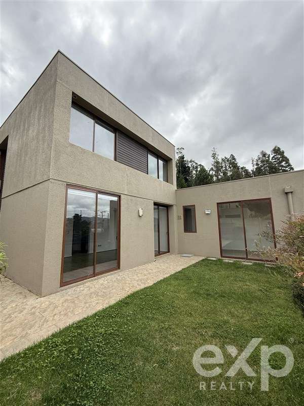 Casa en venta de 5 dorm. en San Pedro de la Paz. #137746