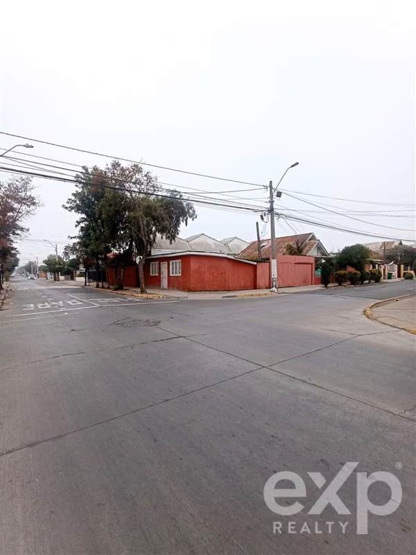Gran terreno con local comercial 7 habitaciones El Bosque
