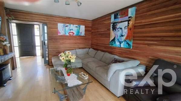 Casa en venta de 4 dorm. en Peñalolén