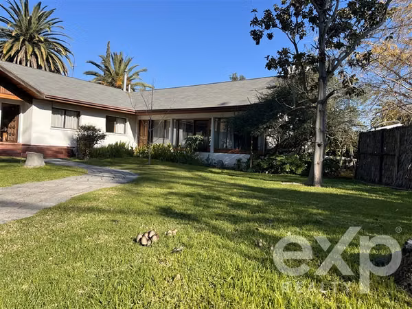 Casa en arriendo de 5 dorm. en Isla de Maipo