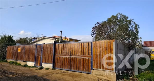 Casa en venta de 3 dorm. en Calera