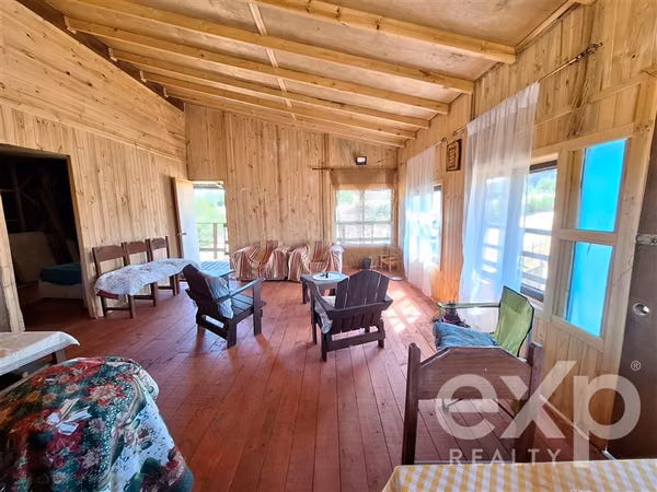Venta de sitio con casa en Pichilemu