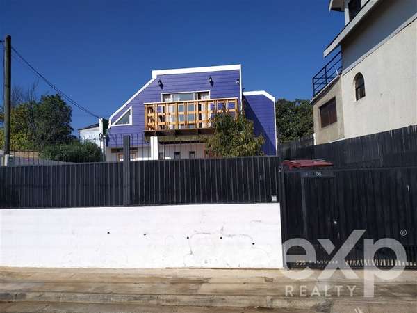 Venta cómoda y moderna casa en sector Nueva Aurora