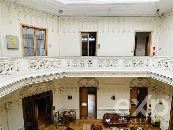 Arriendo casa patrimonial Palacio Letelier