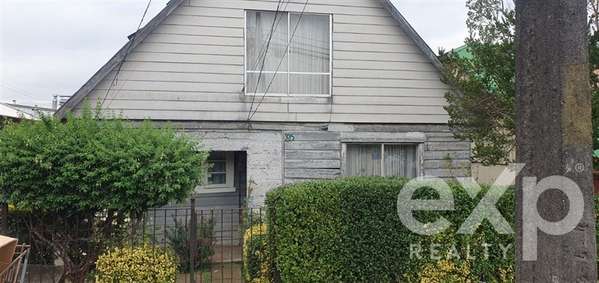 Terreno con 2 Casas en venta de 7 dorm. en Padre las Casas
