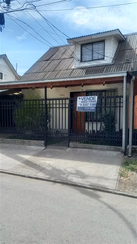 Casa en venta de 4 dorm. en Curicó