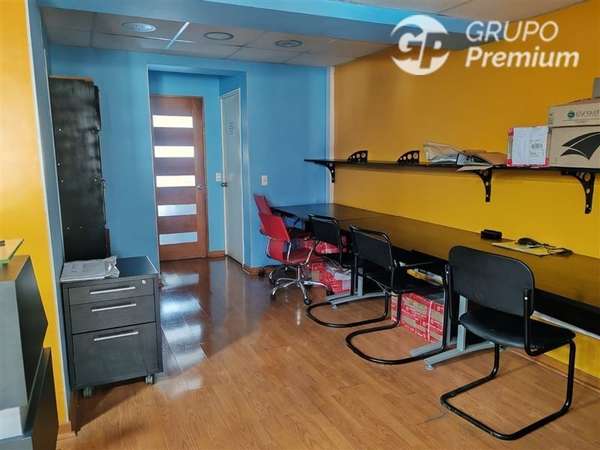 Oficina en Arriendo 115 m2 - Matías Cousiño con Moneda