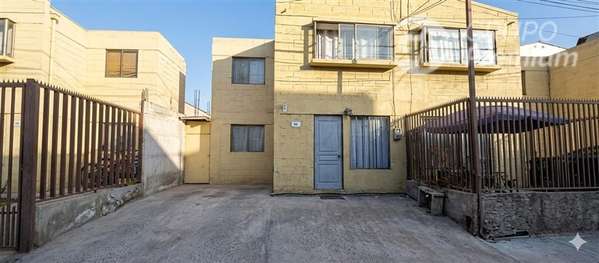 Casa en venta de 2 dorm. Alto Hospicio, excelente conexión