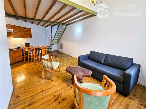 Loft patrimonial en Plaza La Matriz - Amoblado y al contado.