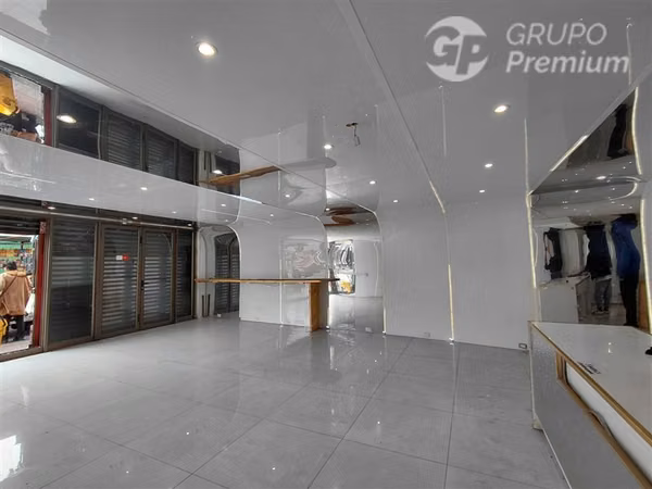 Excelente Local Comercial en arriendo en Recoleta