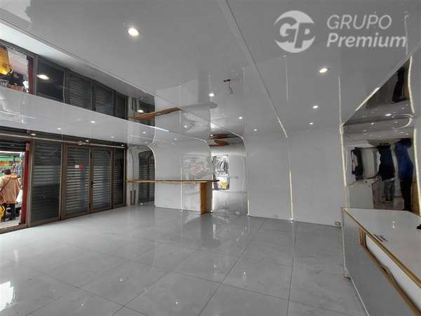 Excelente Local Comercial en arriendo en Recoleta