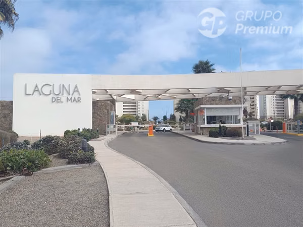 Departamento en venta de 3 dorm 2B 1E 1B. EN LAGUNA DEL MAR