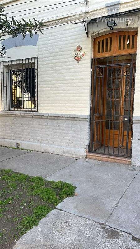 Casa en venta de 3 dorm. en Santiago