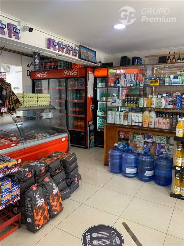 Amplio Local comercial Tongoy patente minimark y botilleria