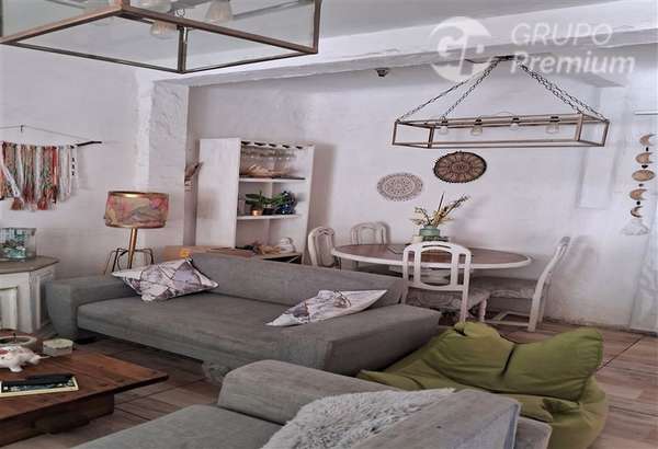 Casa en venta de 4 dorm. en Independencia