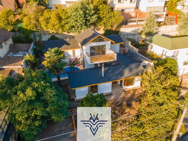 Se vende casa en Miraflores Bajo 5D