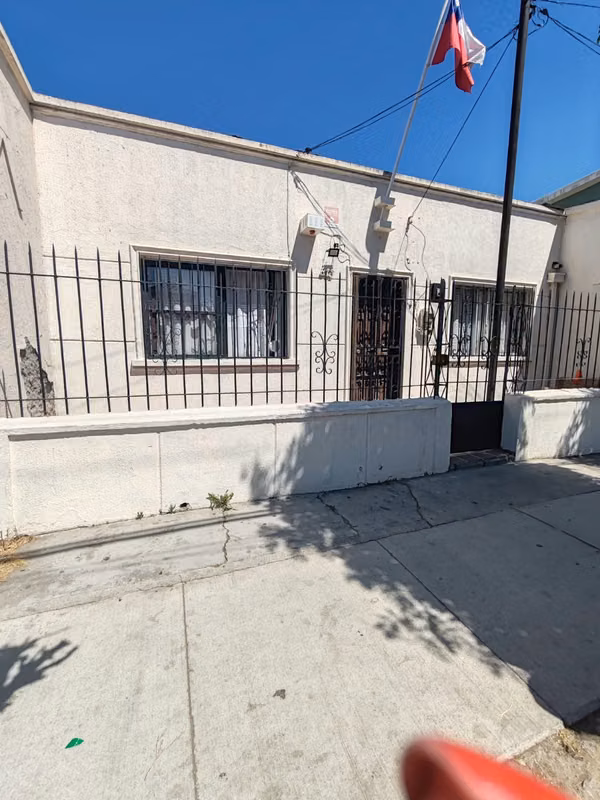 Casa con terreno 230 m² y patio – Lo Prado