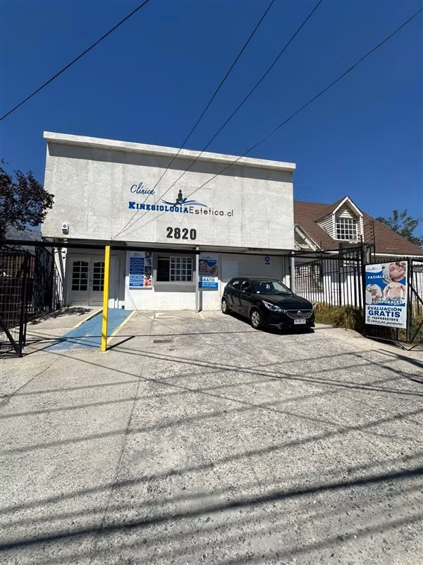 Venta de Centro kinesiológico con equipamiento en Peñalolén