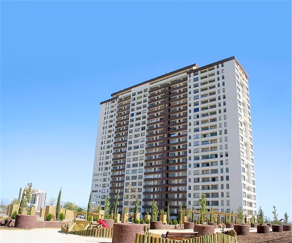 Amplio Departamento en venta de 3 dorm. en La Florida