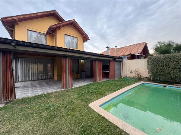 TusCorredores vende espectacular Casa esquina Modelo Lingue