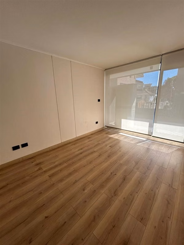 Depto en venta de 2 dorm Providencia, metro Ines de Suarez