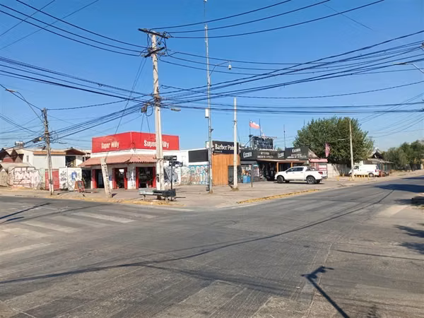 Propiedad Comercial en Venta Quilicura 4 locales MAS TERRENO