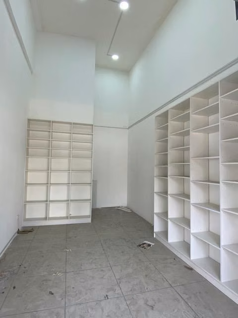 Local Comercial en arriendo en Avenida Recoleta