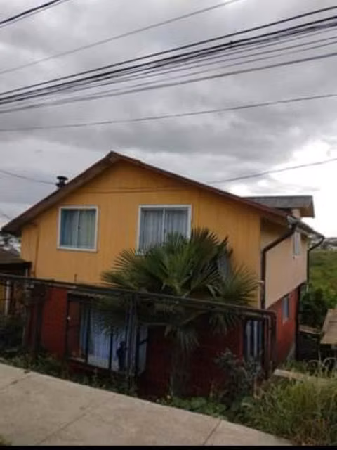 Casa en venta de 3 dorm. en Temuco en Av. Pedro de Valdivia