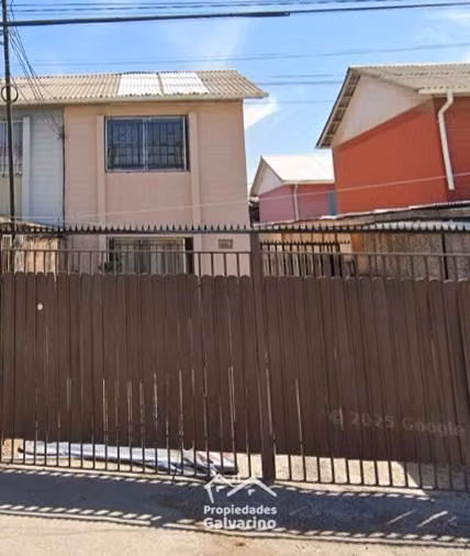 Casa en arriendo de 2 dorm. en Quilicura, 1 baño.