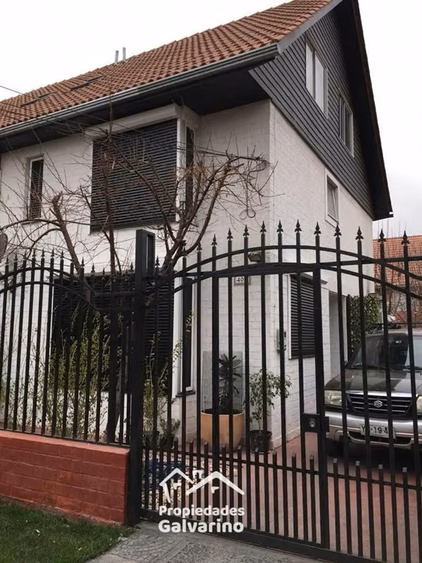 Casa en venta de 4 dorm. en Quilicura