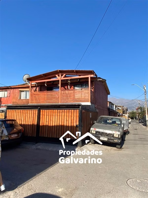 Casa en venta de 5D 2B en La Florida