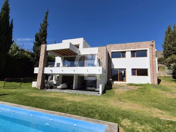 Casa Lo Barnechea | Gran Vista y Entorno Privilegiado