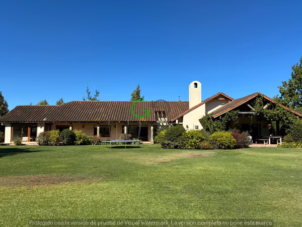 VENTA CASA EN CONDOMINIO DE ZAPALLAR EN CURICÓ