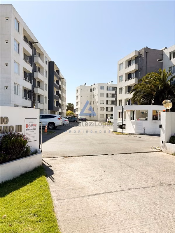 Oportunidad: Dpto 3D1B Amoblado en Puertas del Mar UF 2.200