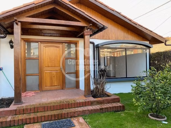 Casa en venta de 4 dorm. en Las Condes