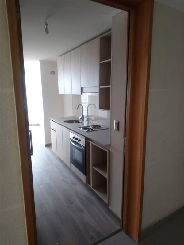 Depto. en venta de 1 dorm. en La Florida- Metro Pedrero TT